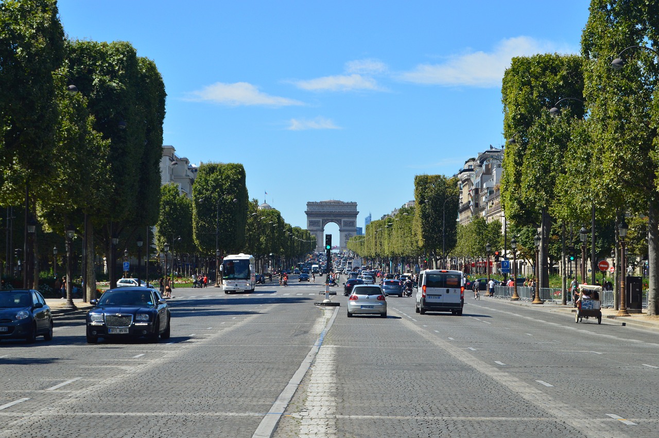 Under Paris Skies 5